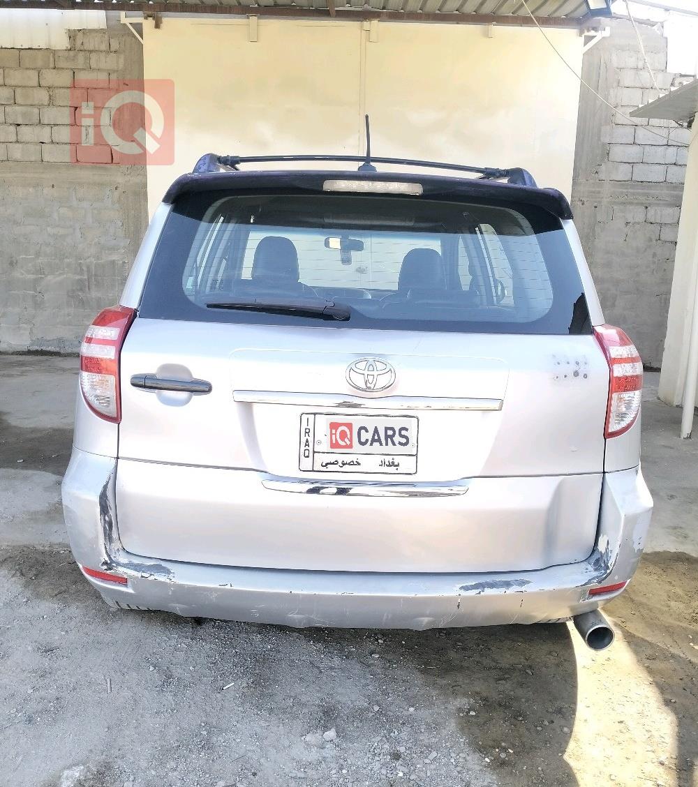 تۆیۆتا ڕاڤ 4